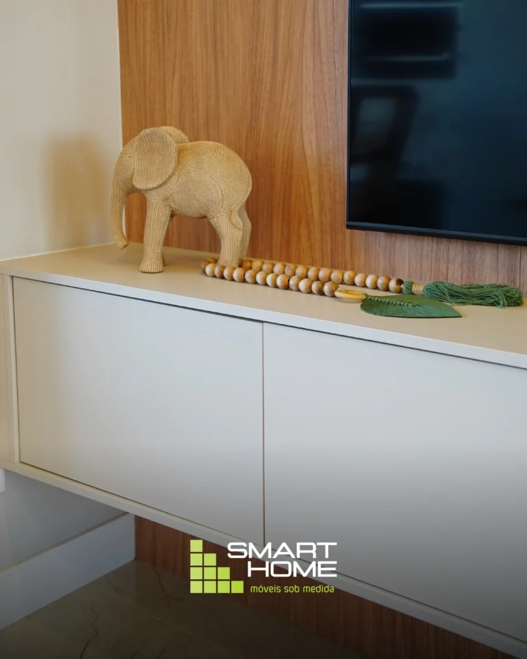Instagram post from smarthome.planejados. This post is in position 0.